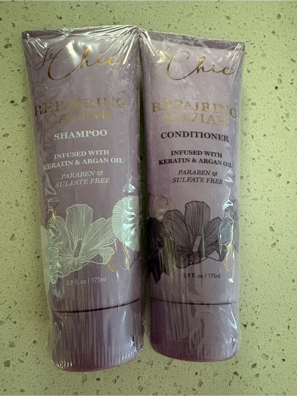 Le Chic Repairing Caviar Shampoo & Conditioner Set - New&Sealed